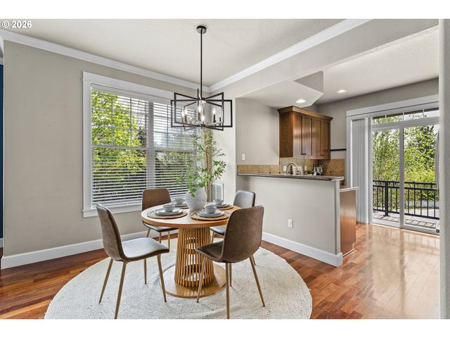 7503 Sw CAPITOL Hwy, Portland, OR 97219