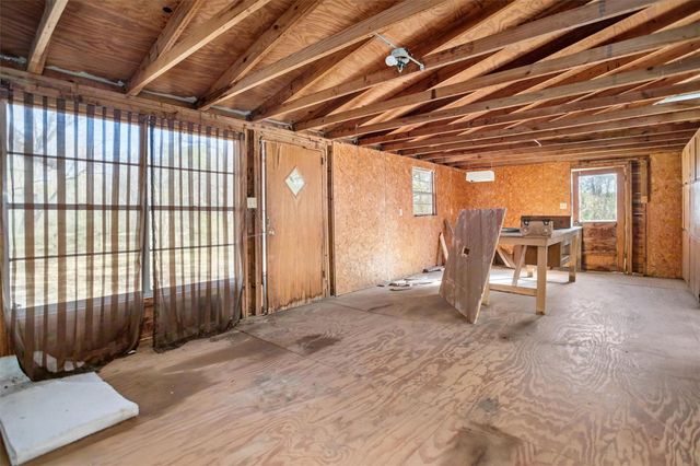 588 Linville Grimes Road, Diboll, TX 75941