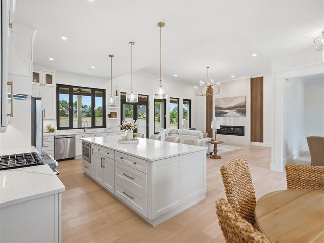 9034 York Crest Drive, Saline, MI 48176