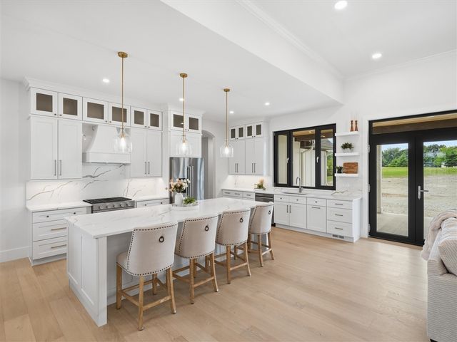 9034 York Crest Drive, Saline, MI 48176
