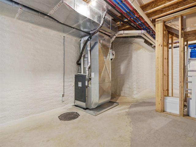 9034 York Crest Drive, Saline, MI 48176