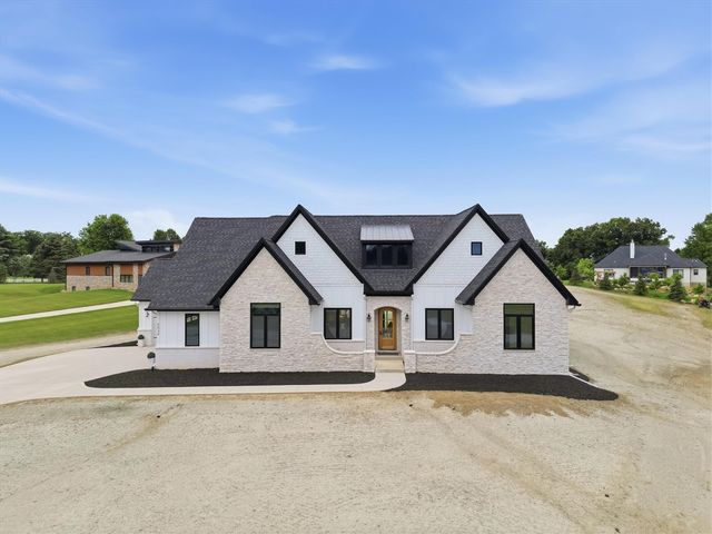9034 York Crest Drive, Saline, MI 48176