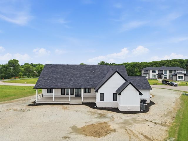 9034 York Crest Drive, Saline, MI 48176