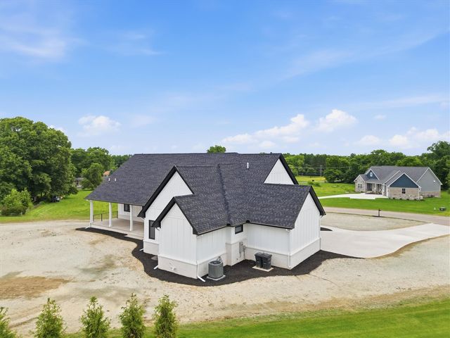 9034 York Crest Drive, Saline, MI 48176