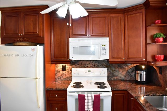 9801 Sunrise Lakes Boulevard 301, Sunrise, FL 33322