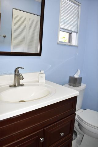 9801 Sunrise Lakes Boulevard 301, Sunrise, FL 33322