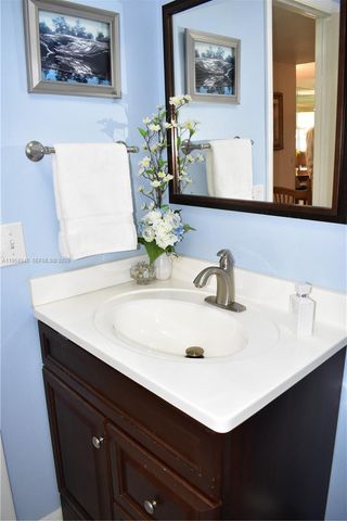 9801 Sunrise Lakes Boulevard 301, Sunrise, FL 33322