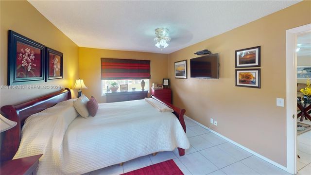 9801 Sunrise Lakes Boulevard 301, Sunrise, FL 33322