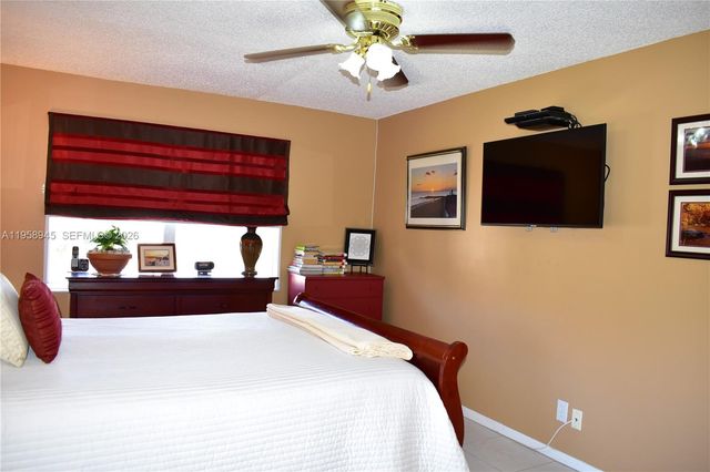 9801 Sunrise Lakes Boulevard 301, Sunrise, FL 33322