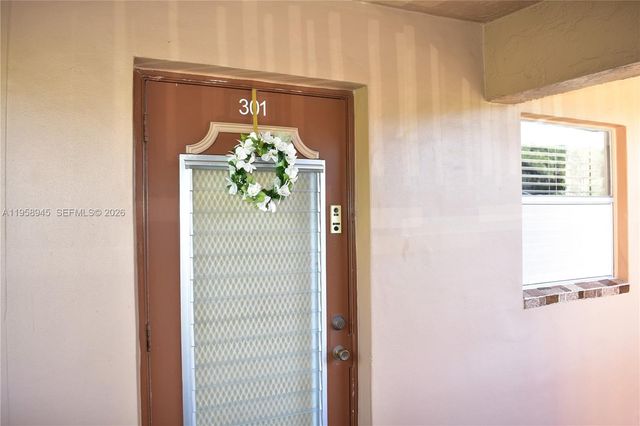 9801 Sunrise Lakes Boulevard 301, Sunrise, FL 33322
