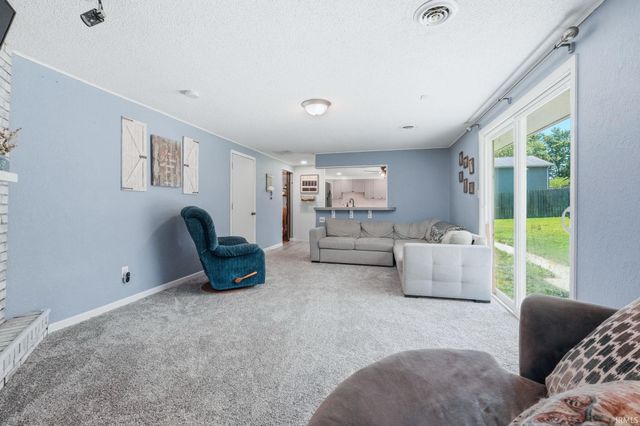 3822 Shannon Drive, Fort Wayne, IN 46835