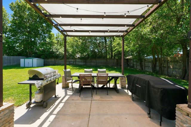 3822 Shannon Drive, Fort Wayne, IN 46835