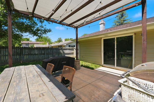 3822 Shannon Drive, Fort Wayne, IN 46835