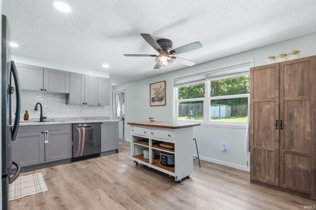 3822 Shannon Drive, Fort Wayne, IN 46835