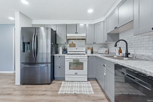 3822 Shannon Drive, Fort Wayne, IN 46835
