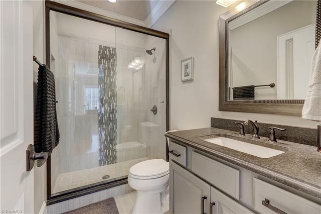 208 Lakeshore Drive, Reidsville, NC 27320