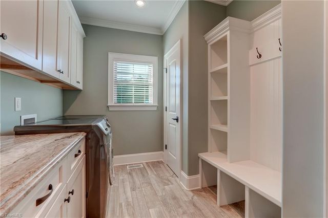 208 Lakeshore Drive, Reidsville, NC 27320