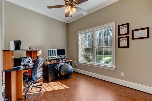 208 Lakeshore Drive, Reidsville, NC 27320