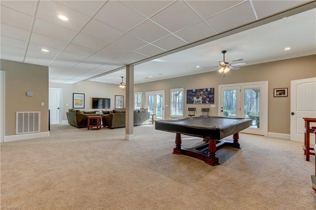 208 Lakeshore Drive, Reidsville, NC 27320