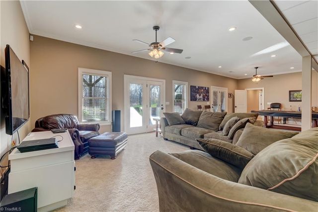 208 Lakeshore Drive, Reidsville, NC 27320