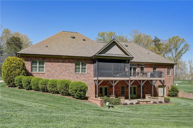 208 Lakeshore Drive, Reidsville, NC 27320