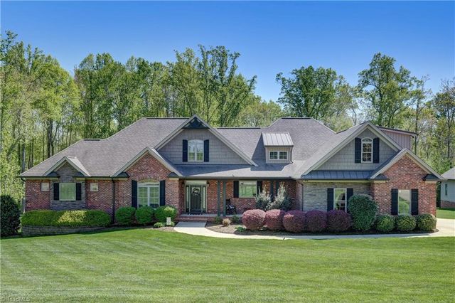 208 Lakeshore Drive, Reidsville, NC 27320