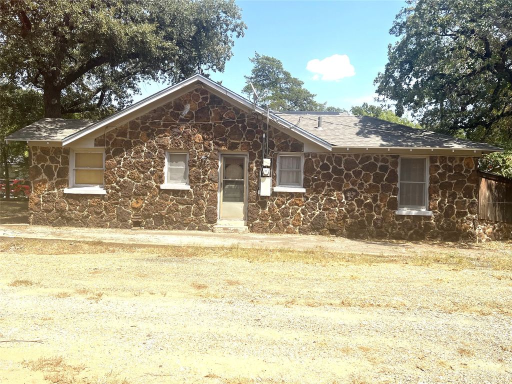 2336 Carnation Avenue, Fort Worth, TX 76111 — photo 2