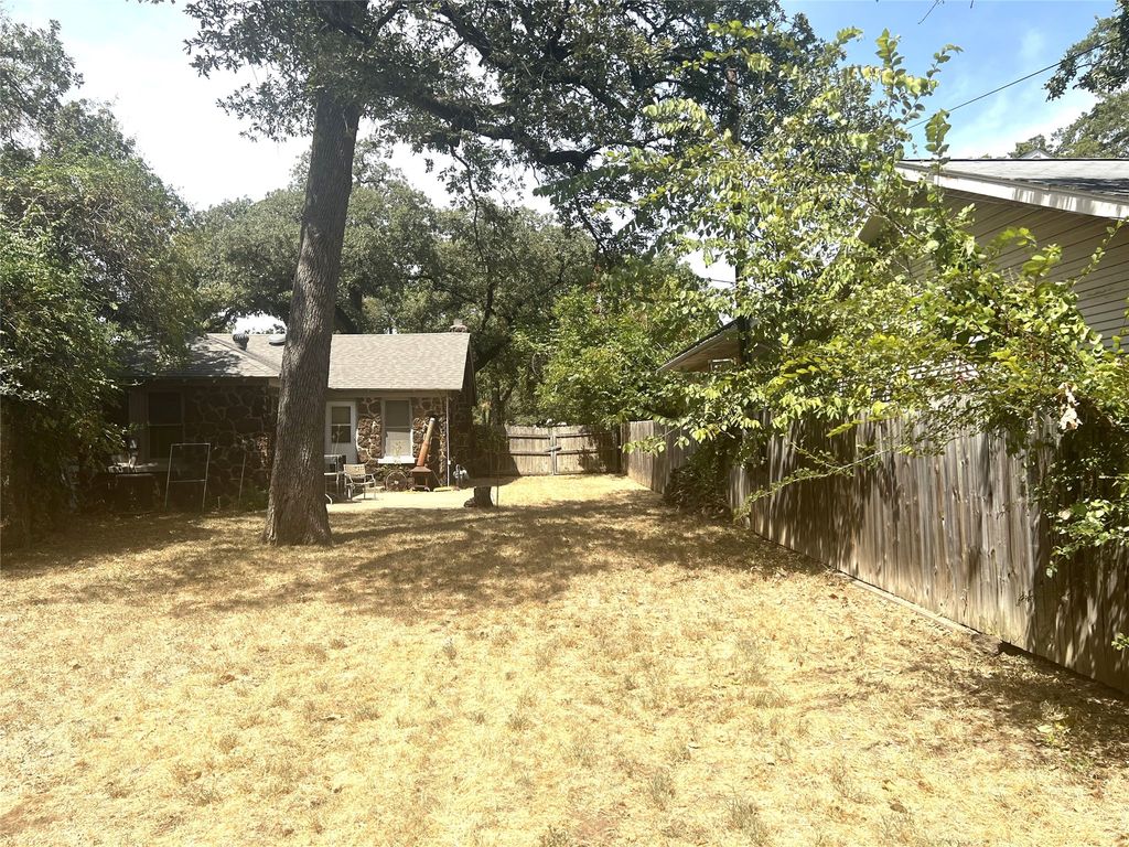 2336 Carnation Avenue, Fort Worth, TX 76111 — photo 4