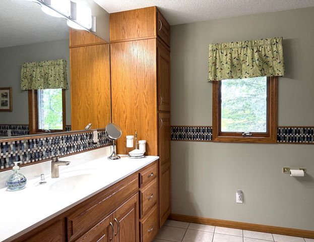 2145 E Wheeler Road, Bay City, MI 48706