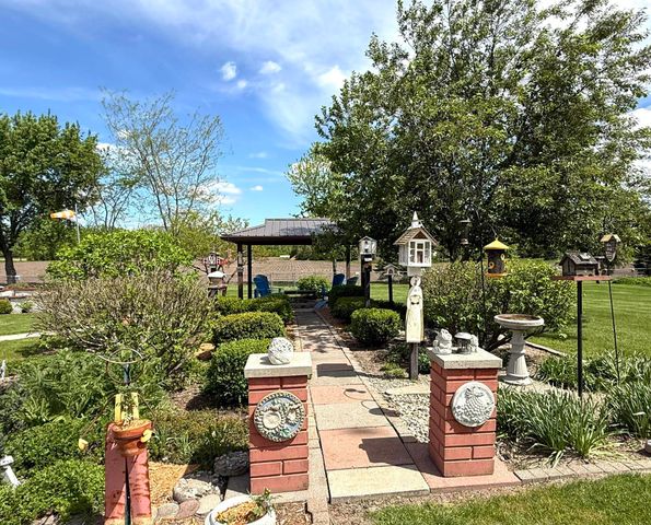 2145 E Wheeler Road, Bay City, MI 48706