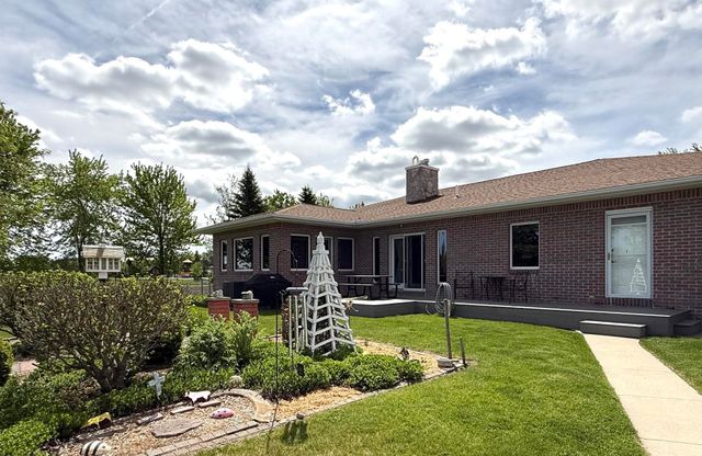 2145 E Wheeler Road, Bay City, MI 48706