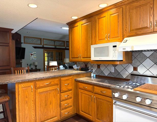 2145 E Wheeler Road, Bay City, MI 48706