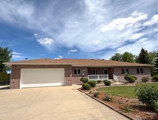 2145 E Wheeler Road, Bay City, MI 48706