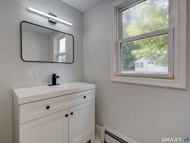 46 Middlefield Street, Middletown, CT 06457