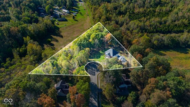 295 Persimmon Drive, North Vernon, IN 47265