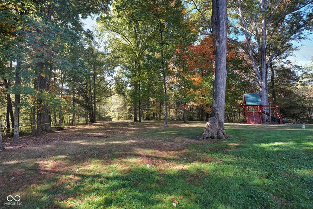 295 Persimmon Drive, North Vernon, IN 47265