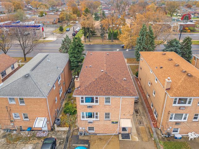 6048 W 79th Street, Burbank, IL 60459