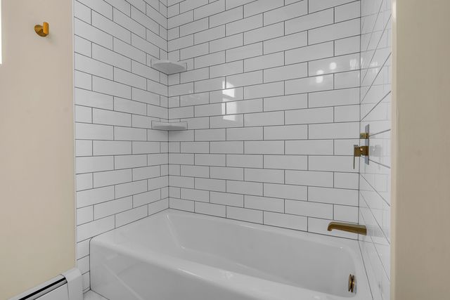 6048 W 79th Street, Burbank, IL 60459