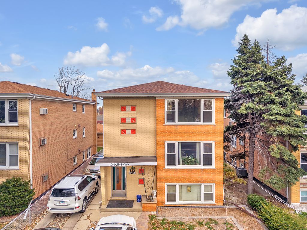 6048 W 79th Street, Burbank, IL 60459