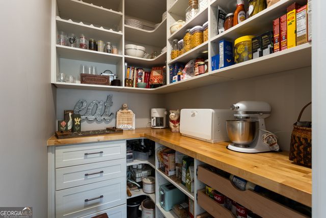 124 Tan Yard Road, Social Circle, GA 30025