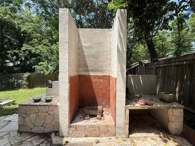 2200 E 16th ST B, Austin, TX 78702