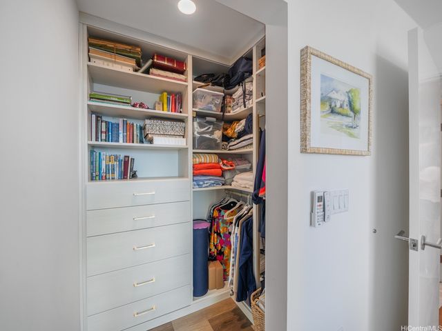 1500 Rycroft Street 3418R, Honolulu, HI 96814