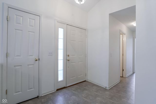 5442 Milroy Road, Indianapolis, IN 46216