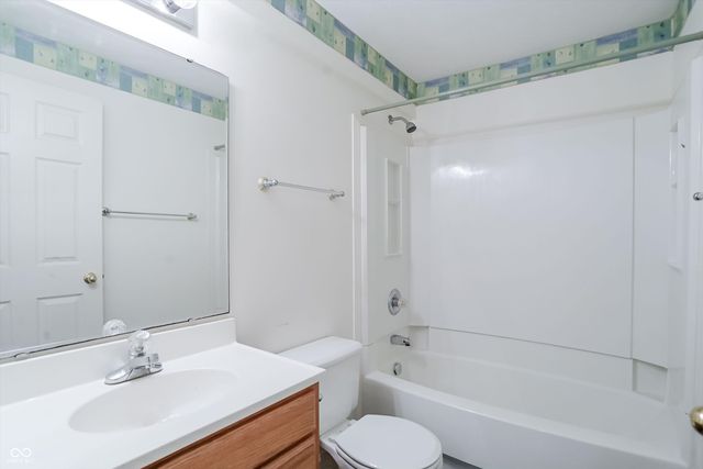 5442 Milroy Road, Indianapolis, IN 46216