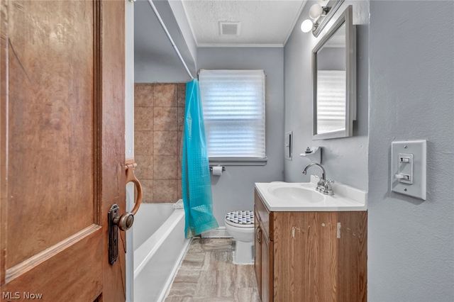 3308 W 125th Street, Cleveland, OH 44111