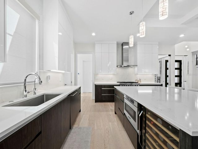 1717 ALTA VISTA STREET, Sarasota, FL 34236
