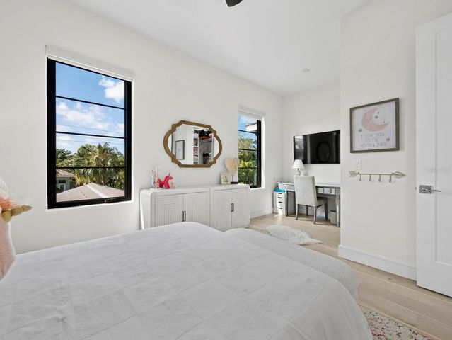 1717 ALTA VISTA STREET, Sarasota, FL 34236