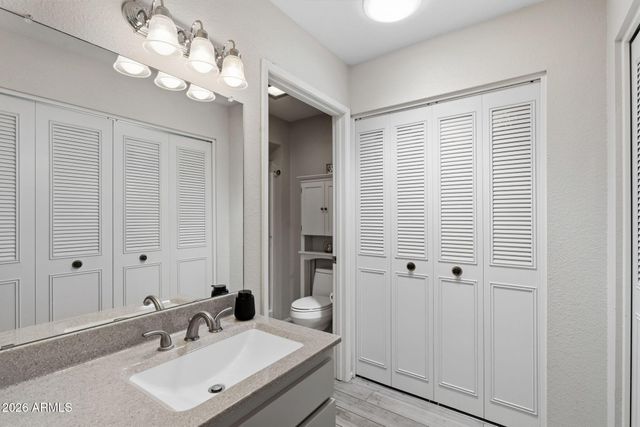 298 LEISURE WORLD --, Mesa, AZ 85206