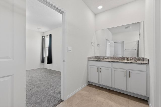 9205 Sidreaux Loop NW, Albuquerque, NM 87114