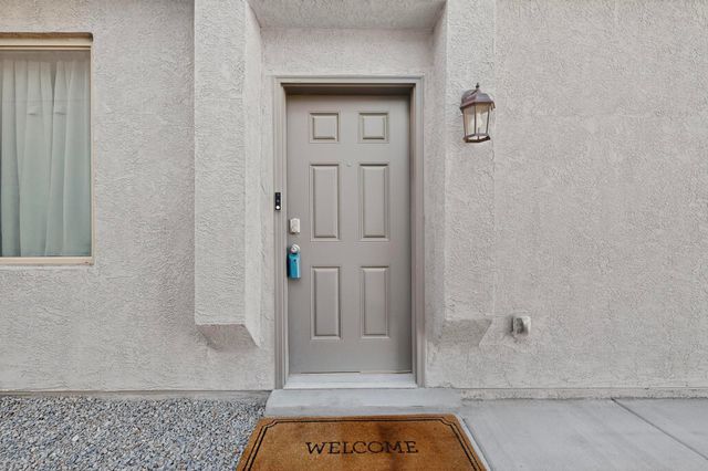 9205 Sidreaux Loop NW, Albuquerque, NM 87114